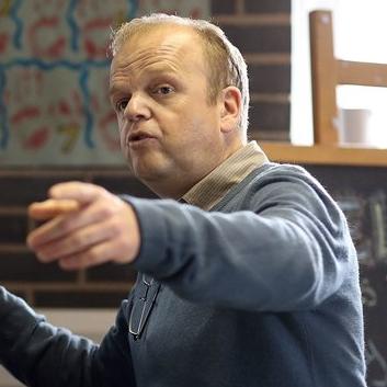 Toby Jones – Bild: WDR/Starline Entertainment