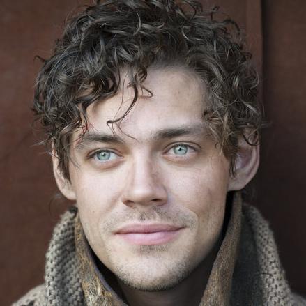 Tom Payne – Bild: Bayerisches Fernsehen