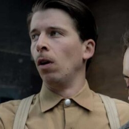 Tonio Schneider – Bild: ARD Degeto/RBB/Constantin Film/UFA Fiction/Dávid Lukács