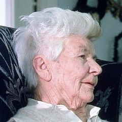 Trude Breitschopf – Bild: RTLplus / Elke Werner