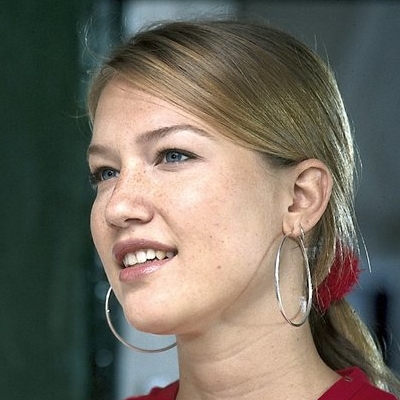 Zora Holt – Bild: ZDF/s.e.t. Photo/Thomas Schuhmann