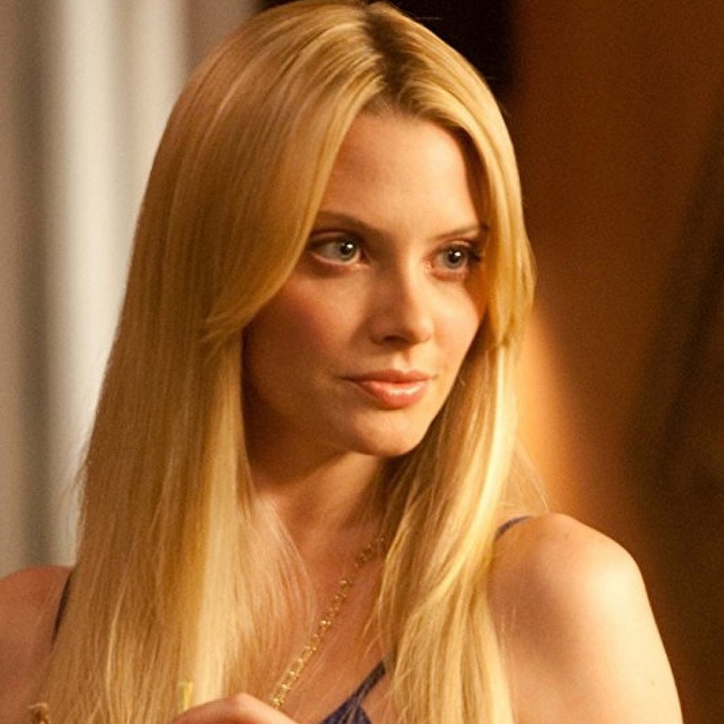 April Bowlby's Instagram, Twitter & Facebook on IDCrawl