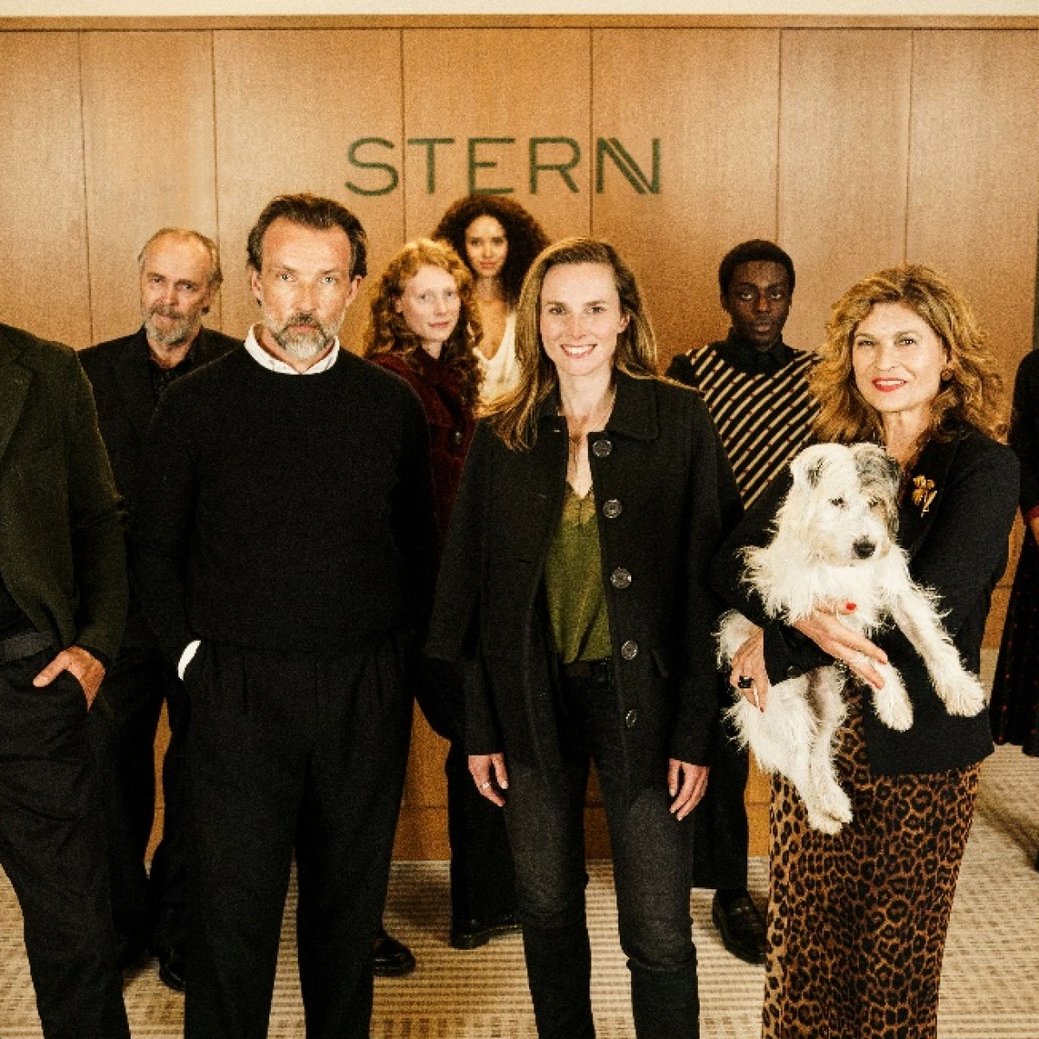 „Call My Agent Berlin“: Schauspielagentur kämpft ums Überleben – Review – Workplace-Dramedy mit Schwächen – Bild: Disney