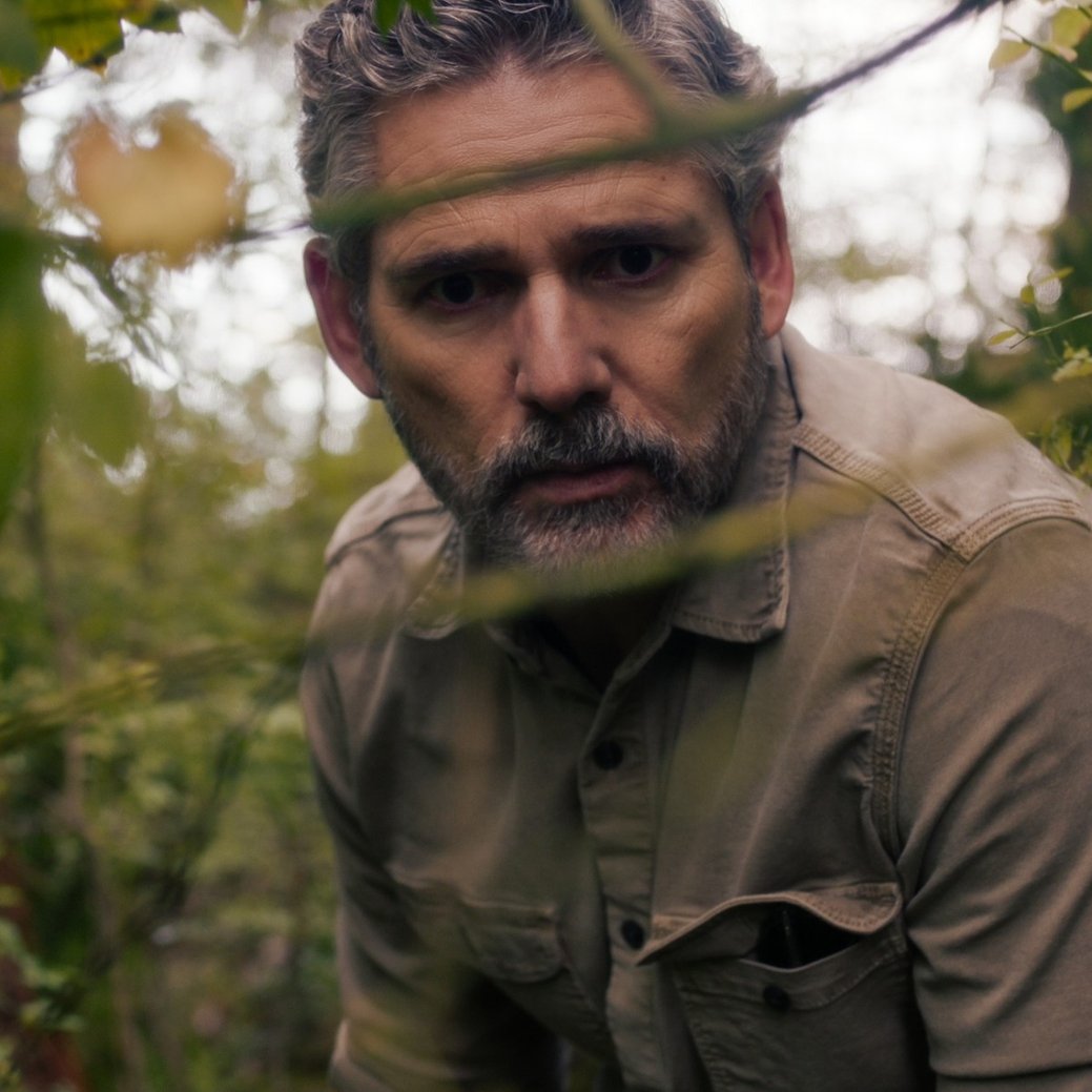 „Untamed“: Wo der Grizzlybär die Tatzen hebt – Review – Netflix-Miniserie mit Eric Bana liefert starke Nationalparkbilder für einen Standard-Krimiplot – Bild: Netflix