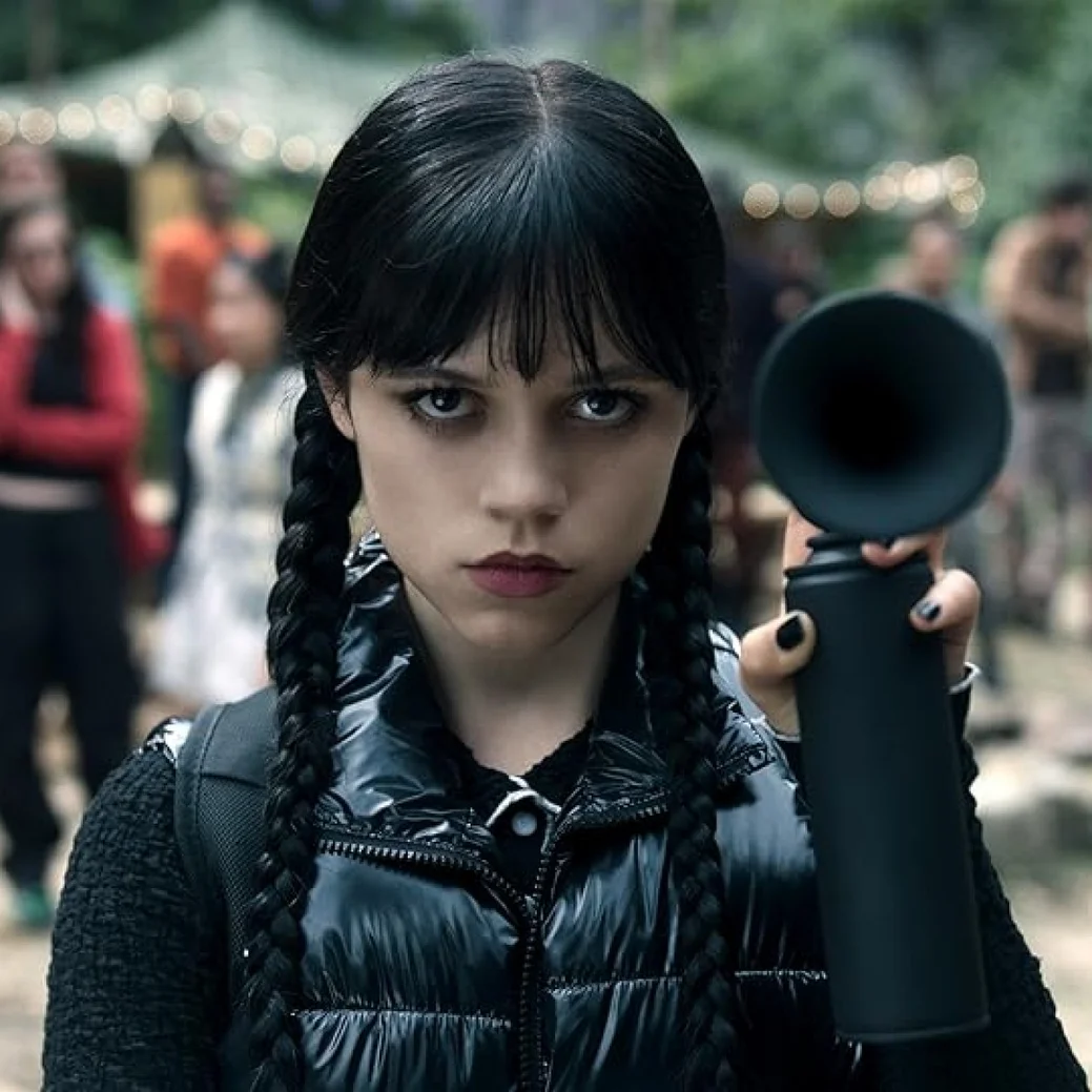 „Wednesday“ Staffel 2: Lieblings-Hobbydetektivin mit Hang zum Morbiden ist zurück – Review – Wird die Fortsetzung den Erwartungen gerecht? – Bild: Netflix