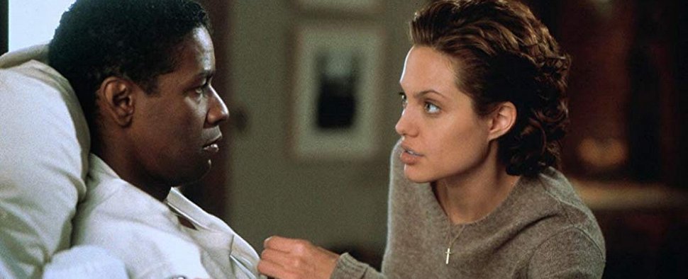 1999 kam die Romanverfilmung „Der Knochenjäger“ mit Denzel Washington und Angelina Jolie ins Kino – Bild: Columbia Pictures