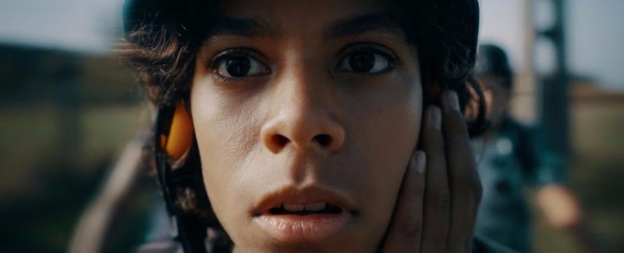 „3 Hz“: Retro-Walkman empfängt Stimmen aus der Vergangenheit – Deutschlandpremiere der belgischen Mystery-Abenteuerserie – Bild: BR/​VRT/​Nico Surings