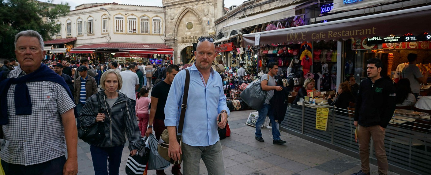 „Achtung Abzocke – Urlaubsbetrügern auf der Spur“: kabel eins startet neue Doku-Reihe – Vier Ausgaben ab Anfang Juni – Bild: kabel eins