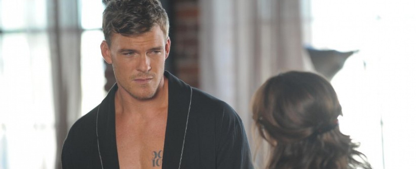 Alan Ritchson übernimmt Hauptrolle in Syfy-Serie „Blood Drive“ – Aufrechter Cop wird in Dystopie in Blut-Rennen verstrickt – Bild: FOX