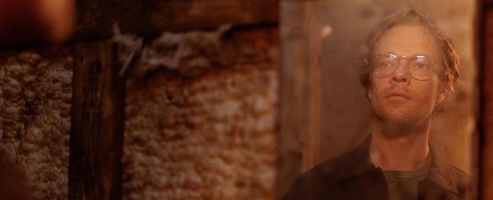 Alfie Allen als Rick Hansen in „Girl Taken“ – Bild: Paramount+