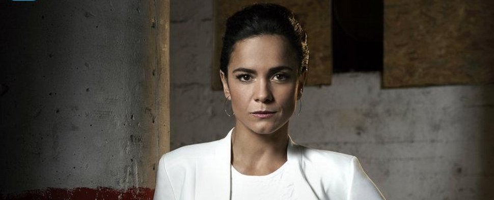 Alice Braga als „Queen of the South“ – Bild: Justin Stephens/USA Network