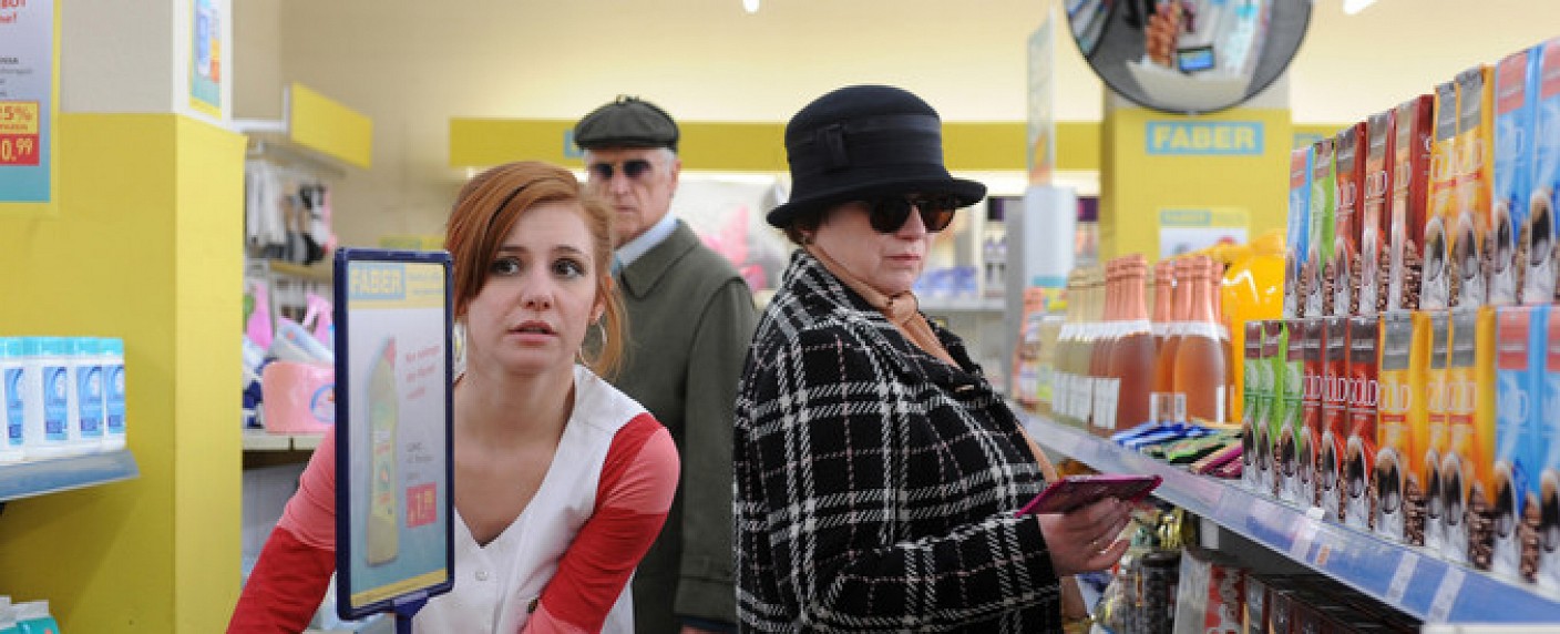 „Alles muss raus“: ZDF nimmt sich Schlecker-Pleite als Fernsehfilm an – Zweiteiler mit Atzorn und Preuß läuft im Oktober – Bild: ZDF/​Hans-Joachim Pfeiffer