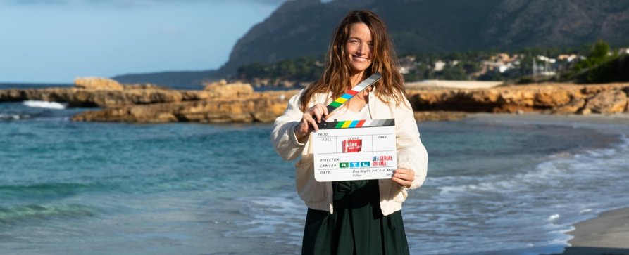 „Alles was zählt“ und Jenny Steinkamp verschlägt es nach Mallorca – Besondere Eventwoche der RTL-Soap angekündigt – Bild: RTL/​Jule Zielke