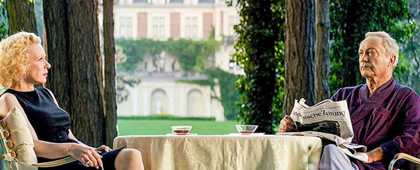 Altes Geld – Review – Neue schräge ORF-Serie des „Braunschlag“-Machers – von Marcus Kirzynowski – Bild: Superfilm /​ ORF /​ Hoanzl