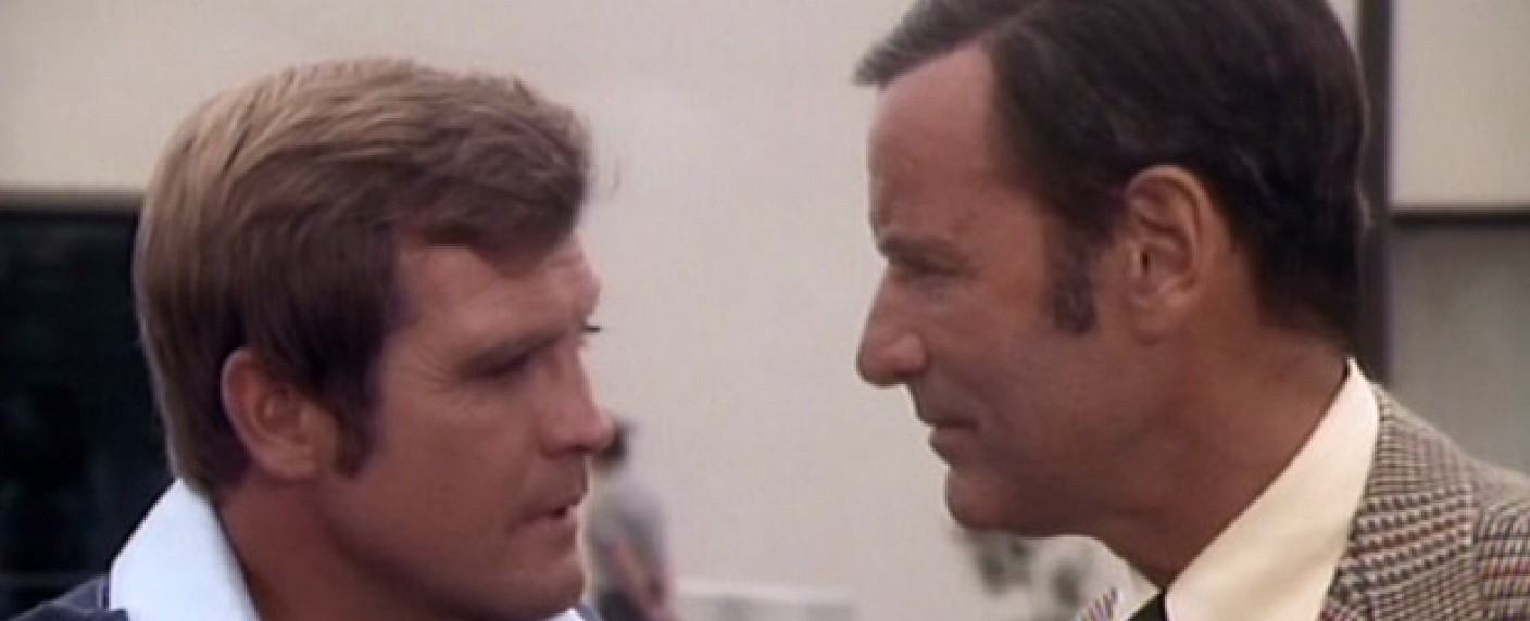Prosit, „Der 6-Millionen-Dollar-Mann“! – Die Kultserie lief vor 25 Jahren zum ersten Mal im deutschen Fernsehen – von Ralf Döbele – Bild: Universum Film (Screenshot)