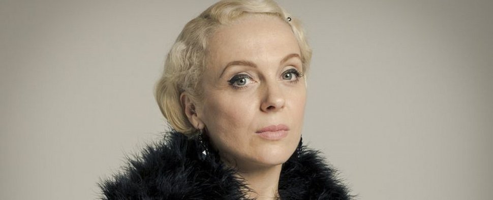 Amanda Abbington in „Sherlock“ – Bild: BBC