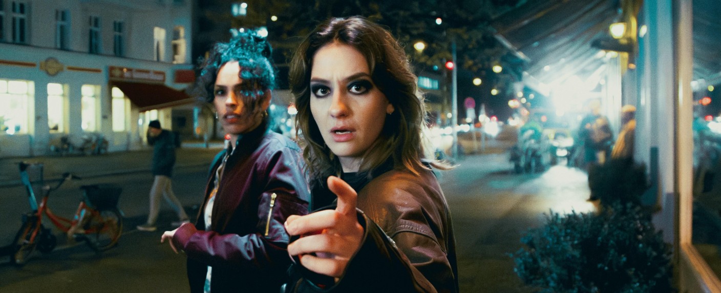 „Angemessen Angry“ erhält Starttermin bei RTL+ – Superheldinnen-Dramedy noch im November am Start – Bild: RTL/​Mitch Stöhring