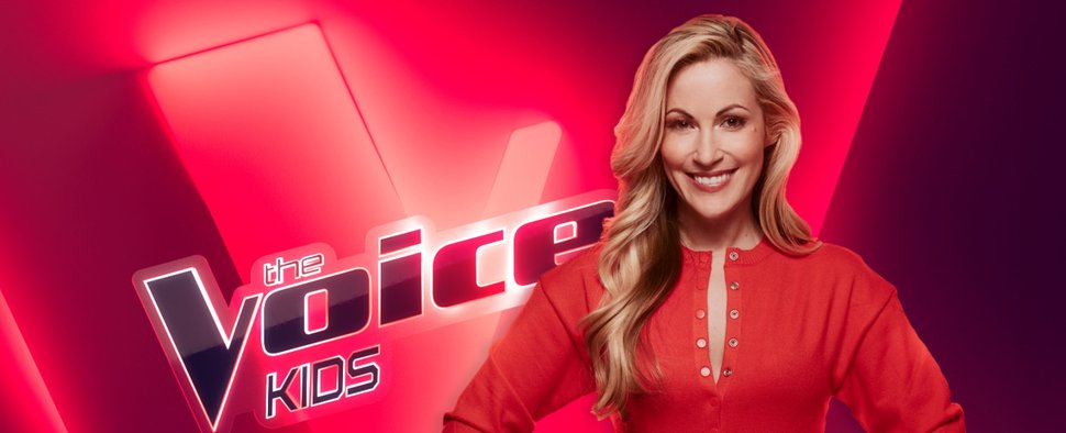 Andrea Kaiser präsentiert ab kommendem Jahr „The Voice Kids“. – Bild: Joyn/Christoph Köstlin