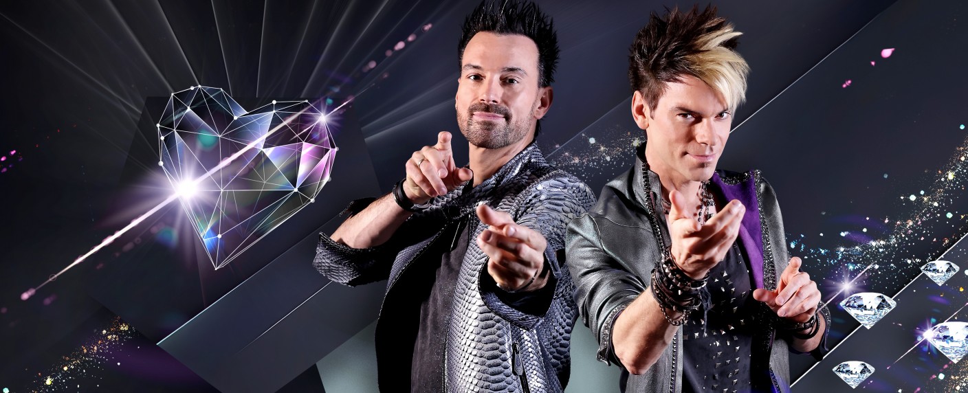 Ehrlich Brothers verzaubern das ZDF: Zahlreiche neue TV-Projekte mit den Magier-Brüdern – Tourprogramm, Dokureihe und Prankshow für Kinder – Bild: ZDF/​Lisa Wassmann