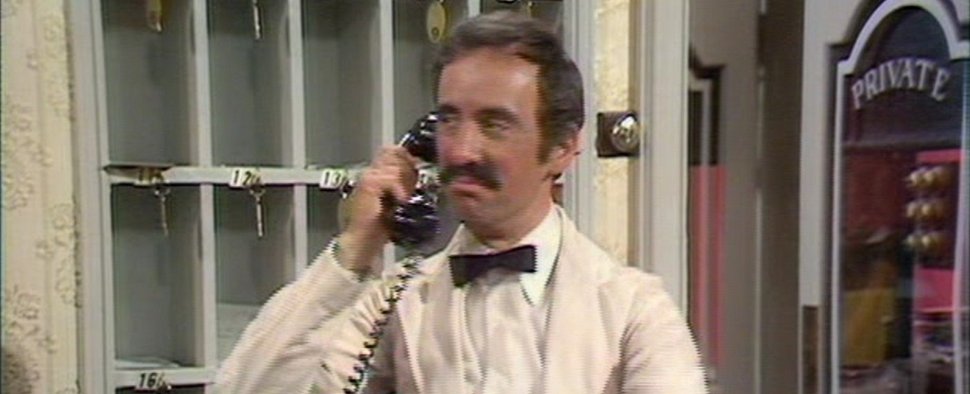 Andrew Sachs als Manuel in „Fawlty Towers“ – Bild: BBC