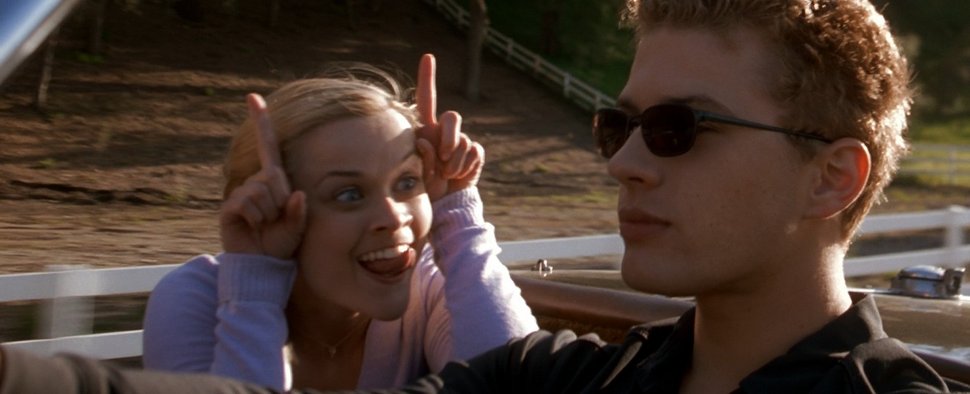 Annette (Reese Witherspoon) und Sebastian (Ryan Phillippe) verlieben sich in „Eiskalte Engel“ – Bild: Columbia Tristar