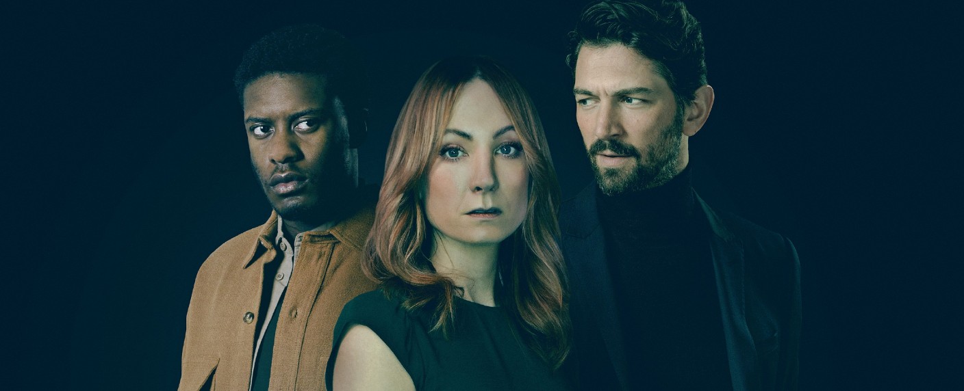 „Angela Black“: Deutschlandpremiere für Psychothriller mit Joanne Froggatt („Downton Abbey“) – Michiel Huisman („Game of Thrones“) als gewalttätiger Ehemann – Bild: RTL/​Two Brothers Pictures/​All3Media International