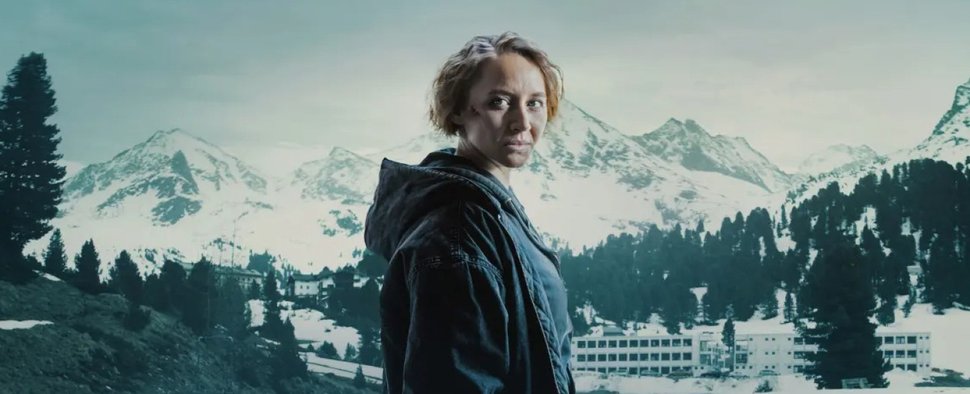 Anna Maria Mühe ist die „Totenfrau“ – Bild: Netflix