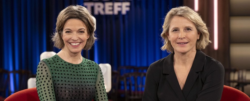Anna Planken (l.) und Susan Link moderieren heute den „Kölner Treff“ – Bild: WDR/Melanie Grande