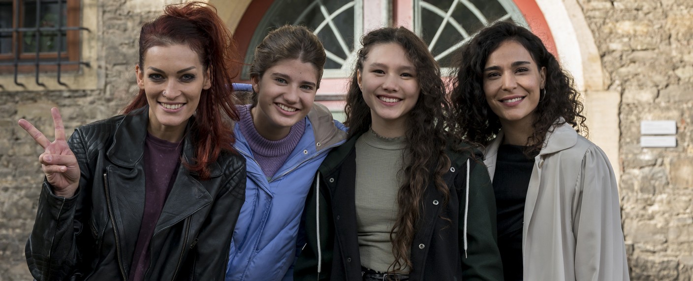 „Schloss Einstein“ und „Die Pfefferkörner“: Großes Serien-Crossover angekündigt – Mehrteiliges Special der beiden Jugend-Serienhits – Bild: MDR/​Saxonia Media/​Uli Koch