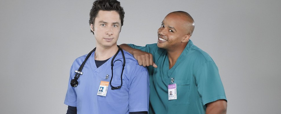 Arbeiteten bei „Scrubs“ zusammen: Zach Braff und Donald Faison – Bild: ABC Studios