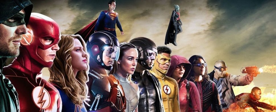 "Crisis on Infinite Earths": Gruppenfoto zeigt neue Details – Brandon Routh spielt Superman aus "Kingdom Come"-Geschichten – Bild: The CW