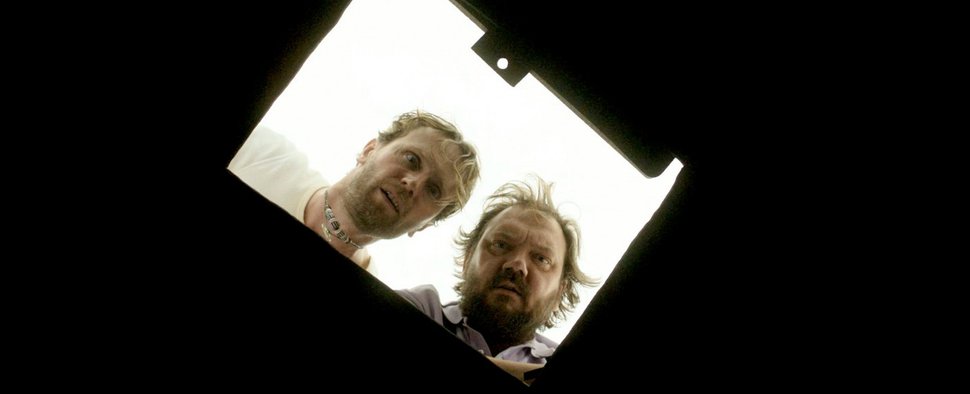 „Micha denkt groß“ mit Ulrich Brandhoff (l.) und Charly Hübner (r.) – Bild: ARD Degeto/MDR/Florida Film/Pandora Film/Thomas Leidig