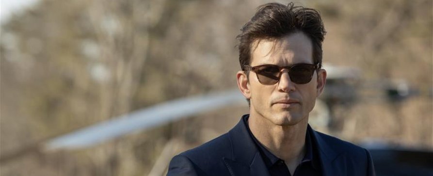 „The Beauty“: Dann startet neue Thriller-Serie mit „Monster“-Star Evan Peters und „The Ranch“-Darsteller Ashton Kutcher – Serienmacher Ryan Murphy geht nach „Nip/Tuck“ erneut dem Geheimnis von Schönheit auf den Grund – Bild: Disney+/Hulu „The Beauty“: Dann startet neue Thriller-Serie mit „Monster“-Star Evan Peters und „The Ranch“-Darsteller Ashton Kutcher – Serienmacher Ryan Murphy geht nach „Nip/Tuck“ erneut dem Geheimnis von Schönheit auf den Grund – Bild: Disney+/Hulu