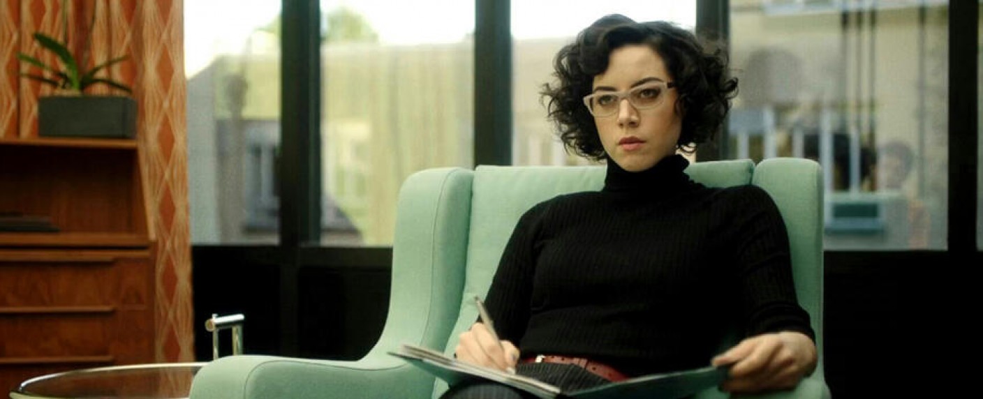 „Little Demon“: Dan Harmon produziert neue Animationsserie mit Danny DeVito und Aubrey Plaza – Mutter der Antichristin wird vom Teufel genervt – Bild: FX