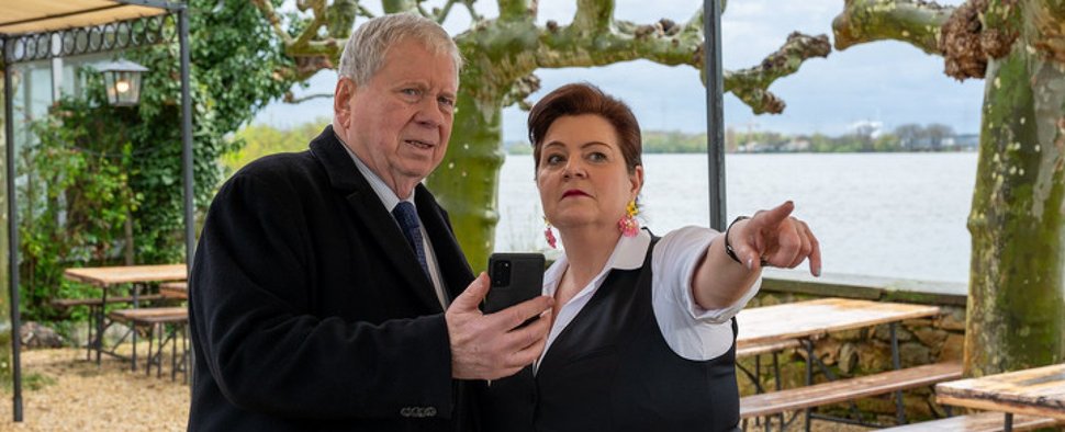 Auch in der letzten Staffel von „Der Staatsanwalt“ hakt Bernd Reuther (Rainer Hunold) genau nach – Bild: ZDF/Martin Kaufhold