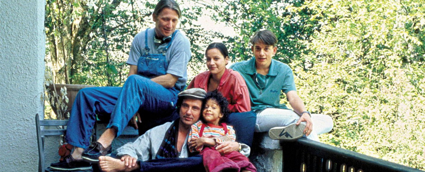 „Aus heiterem Himmel“: One wiederholt Familienserie aus den 1990ern – Daniel Friedrich, Michael Fitz und Janina Hartwig in den Hauptrollen – Bild: ARD/​EuroVideo Medien GmbH