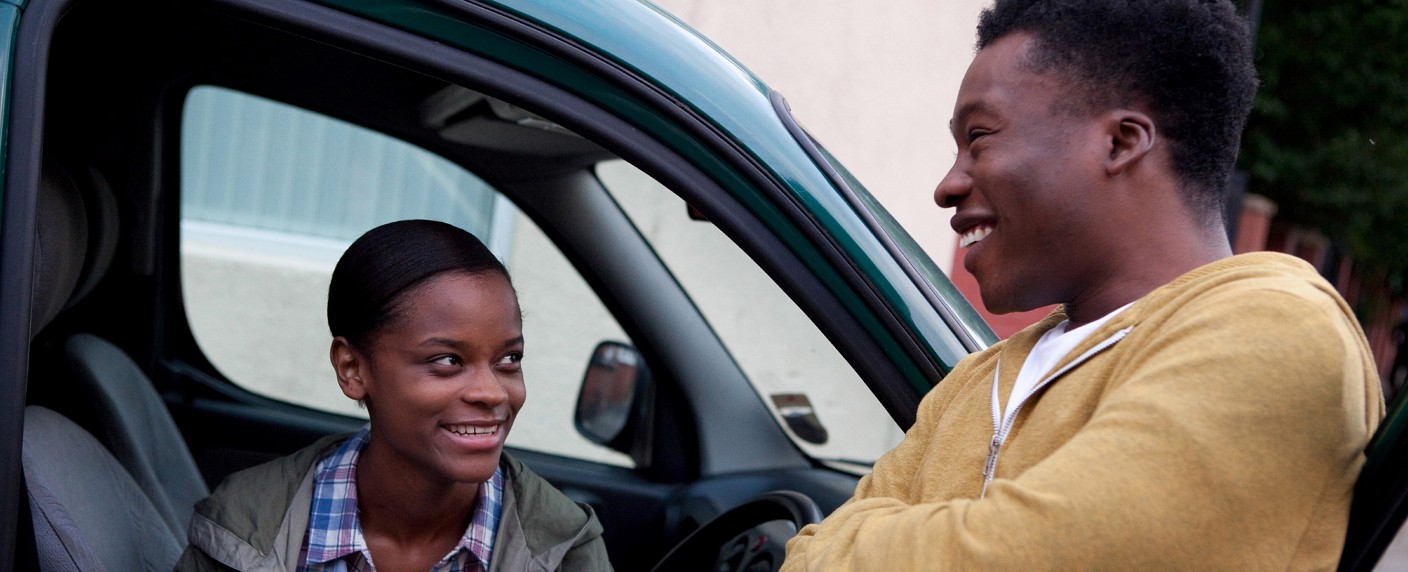 „Banana“: Deutsche TV-Premiere im Januar bei One – Autor Russell T. Davies beleuchtet das Leben der jungen LGBT-Generation – Bild: WDR/​Red Production Company Limited/​Danielle Baguley