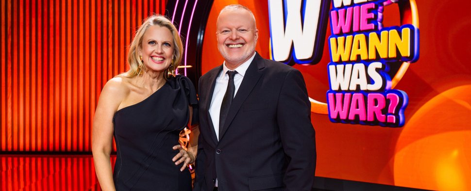 Barbara Schöneberger und Stefan Raab präsentieren „Wer weiß wie wann was war? – Die Show der Generationen“ – Bild: RTL/Raab Entertainment/Willi Weber