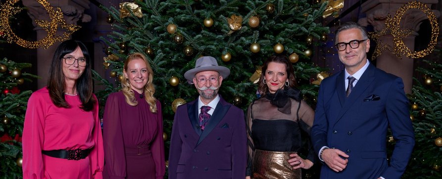 Quoten: „Bares für Rares XXL“ erfolgreich, aber „Prange“ mit Bjarne Mädel noch stärker – Joko & Klaas holen Zielgruppen-Sieg, Stefan Raab bleibt erneut blass – Bild: ZDF/Frank Beer Quoten: „Bares für Rares XXL“ erfolgreich, aber „Prange“ mit Bjarne Mädel noch stärker – Joko & Klaas holen Zielgruppen-Sieg, Stefan Raab bleibt erneut blass – Bild: ZDF/Frank Beer