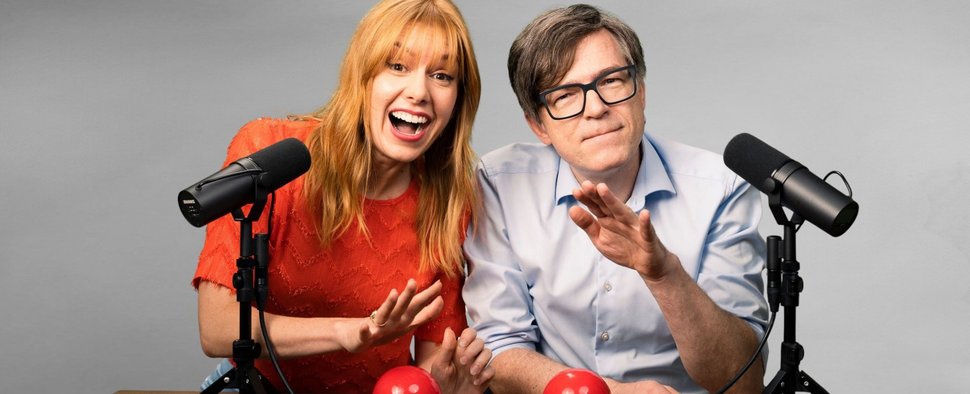 Eva Schulz und Ralph Caspers treten im Duell um das ultimative Nerdwissen an. – Bild: ARD Kultur/Pool Artists/Jan Schulze