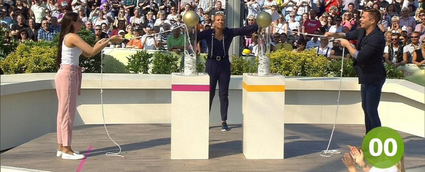 „Fernsehgarten“: ZDF gesteht Fehler bei Gewinnspiel ein – Eigentliche Siegerin erhält nachträglich Auto – Bild: ZDF/​Screenshot