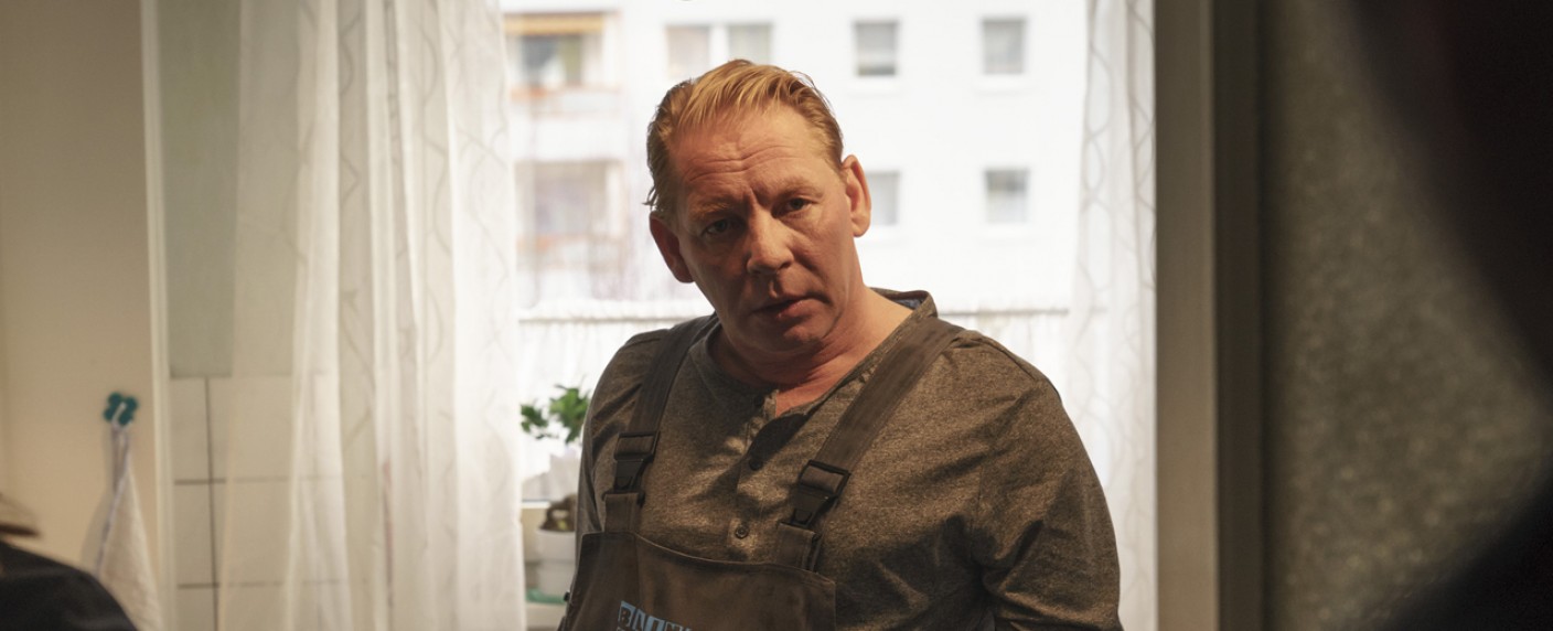 Ben Becker („Comedian Harmonists“) und Vincent zur Linden („Das Boot“) mit neuer Crimedy-Serie – Drehstart für „Boom Boom Bruno“ in Berlin – Bild: MDR/​filmpool fiction/​/​Stefan Erhard