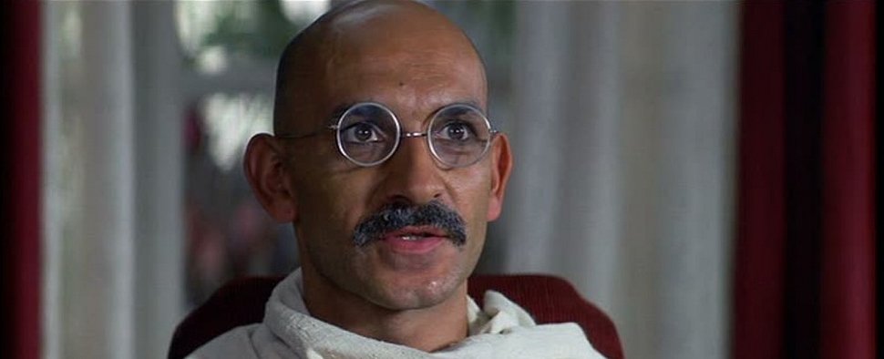 Ben Kingsley in seiner bekanntesten Rolle als Gandhi – Bild: Sony Pictures Home Ent.