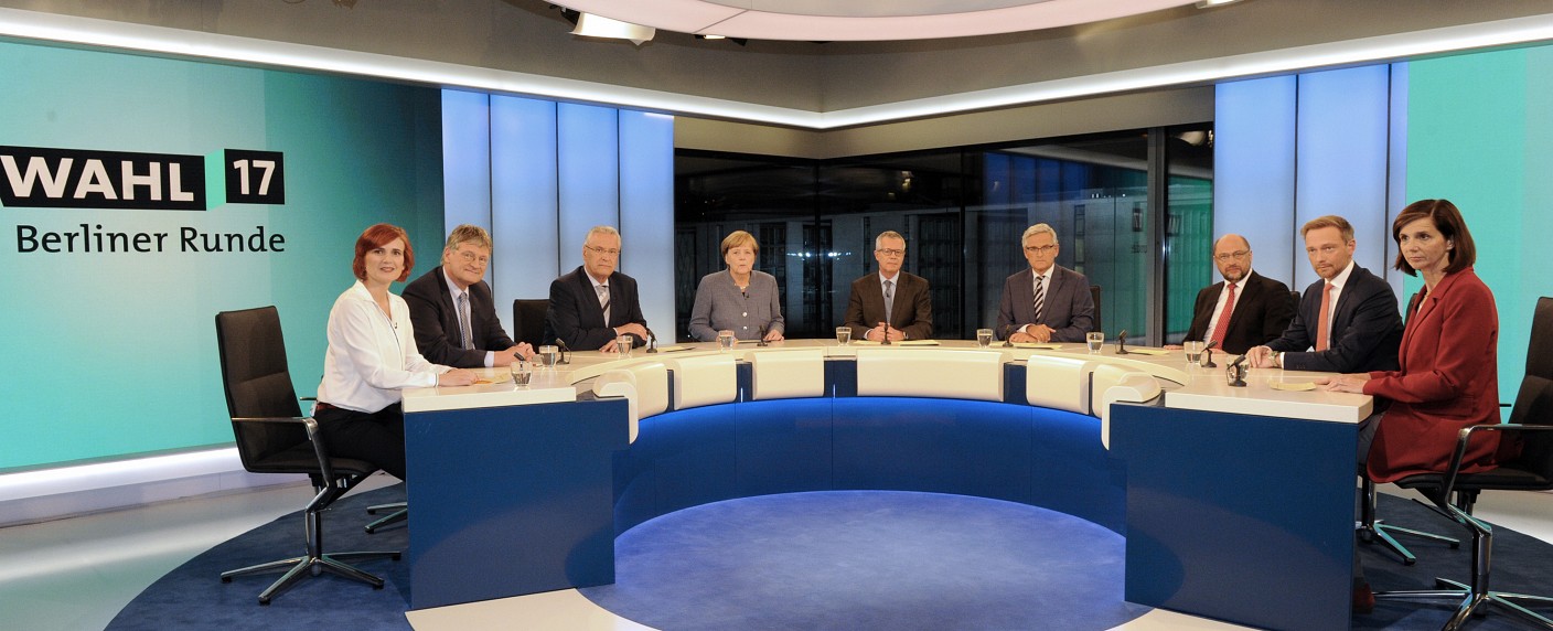 Quoten: Zuschauer machen ihr Kreuz bei „Tagesschau“, „Berliner Runde“ und „Anne Will“ – ARD schlägt ZDF deutlich, „Ninja Warrior“ und „Jupiter Ascending“ solide – Bild: ARD-Hauptstadtstudio/​Axel Berger