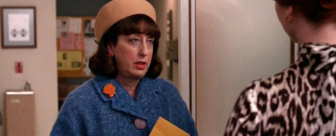 „Mom“: Weitere Veränderungen für Staffel drei – Beth Hall („Mad Men“) in den Hauptcast befördert – Bild: AMC