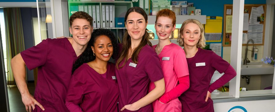 „Bettys Diagnose“: An diesem Tag startet Staffel 13 – Neue Folgen der beliebten ZDF-Klinikserie in Sicht – Bild: ZDF/Willi Weber „Bettys Diagnose“: An diesem Tag startet Staffel 13 – Neue Folgen der beliebten ZDF-Klinikserie in Sicht – Bild: ZDF/Willi Weber