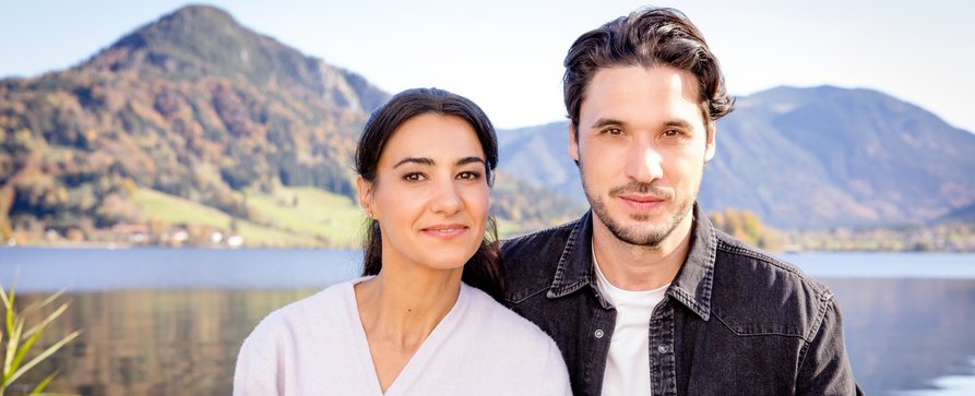 „Die Landarztpraxis“: So geht es in Wiesenkirchen mit der vierten Staffel weiter – Neue Folgen starten nach dem Jahreswechsel – Bild: Sat.1/Joyn/Nadine Rupp „Die Landarztpraxis“: So geht es in Wiesenkirchen mit der vierten Staffel weiter – Neue Folgen starten nach dem Jahreswechsel – Bild: Sat.1/Joyn/Nadine Rupp