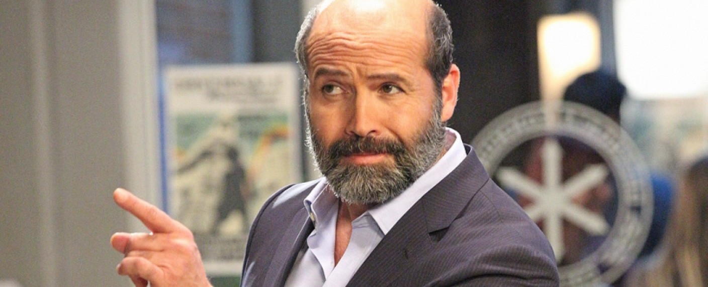 „MacGruber“: Billy Zane („Titanic“) folgt auf Mickey Rourke – „MacGyver“-Parodie mit Will Forte erhält neuen Widersacher – Bild: Yahoo Screens