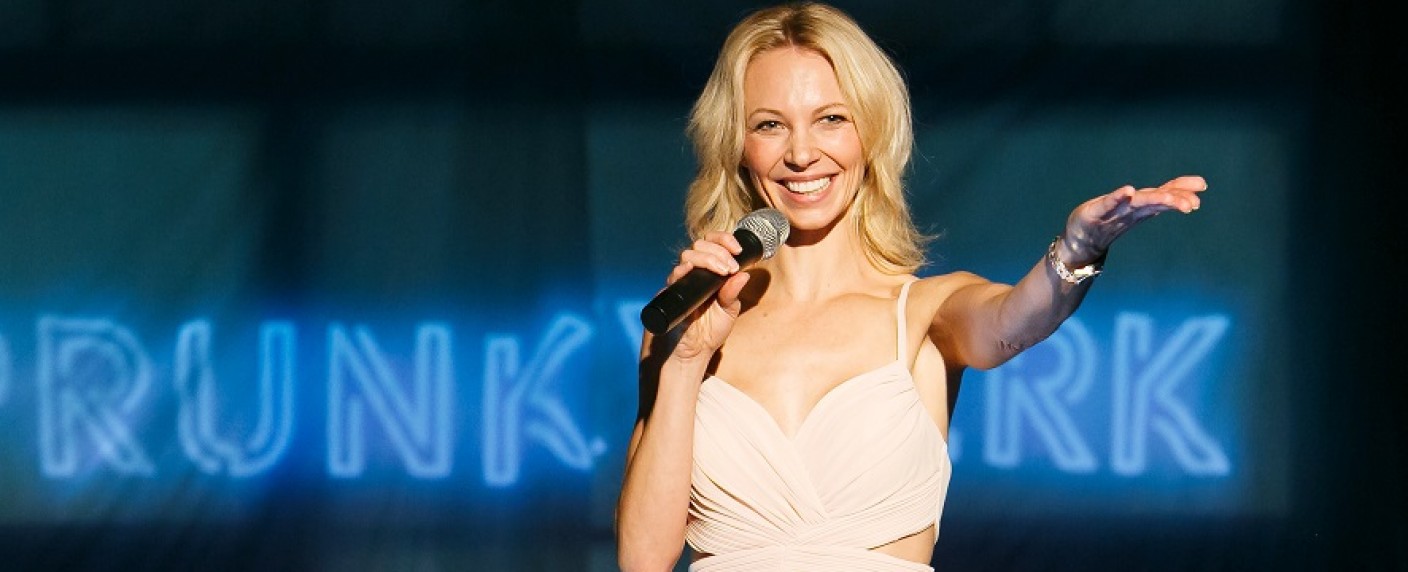 „Alles was zählt“: Birte Glang steigt aus – Abschied von Lena Öztürk im August – Bild: TVNOW/​Kai Schulz