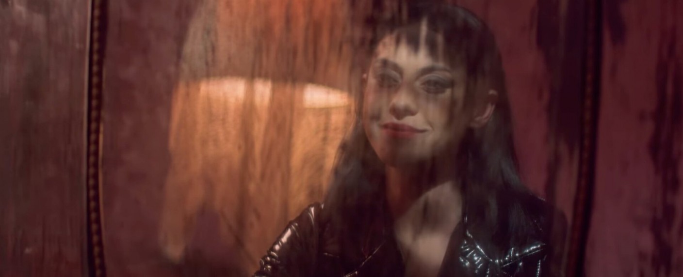 Netflix mit Trailer zur neuen Horror-Miniserie „Brand New Cherry Flavor“ – „Alita“-Veteranin Rosa Salazar in Format des „Channel Zero“-Machers – Bild: Netflix